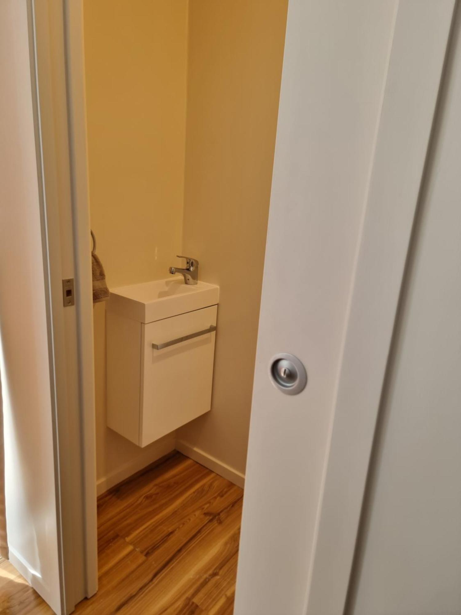 Entire Ground Floor With Full-Privacy And Family-Friendly Popular To Ferry Catchers Wellington Exterior foto
